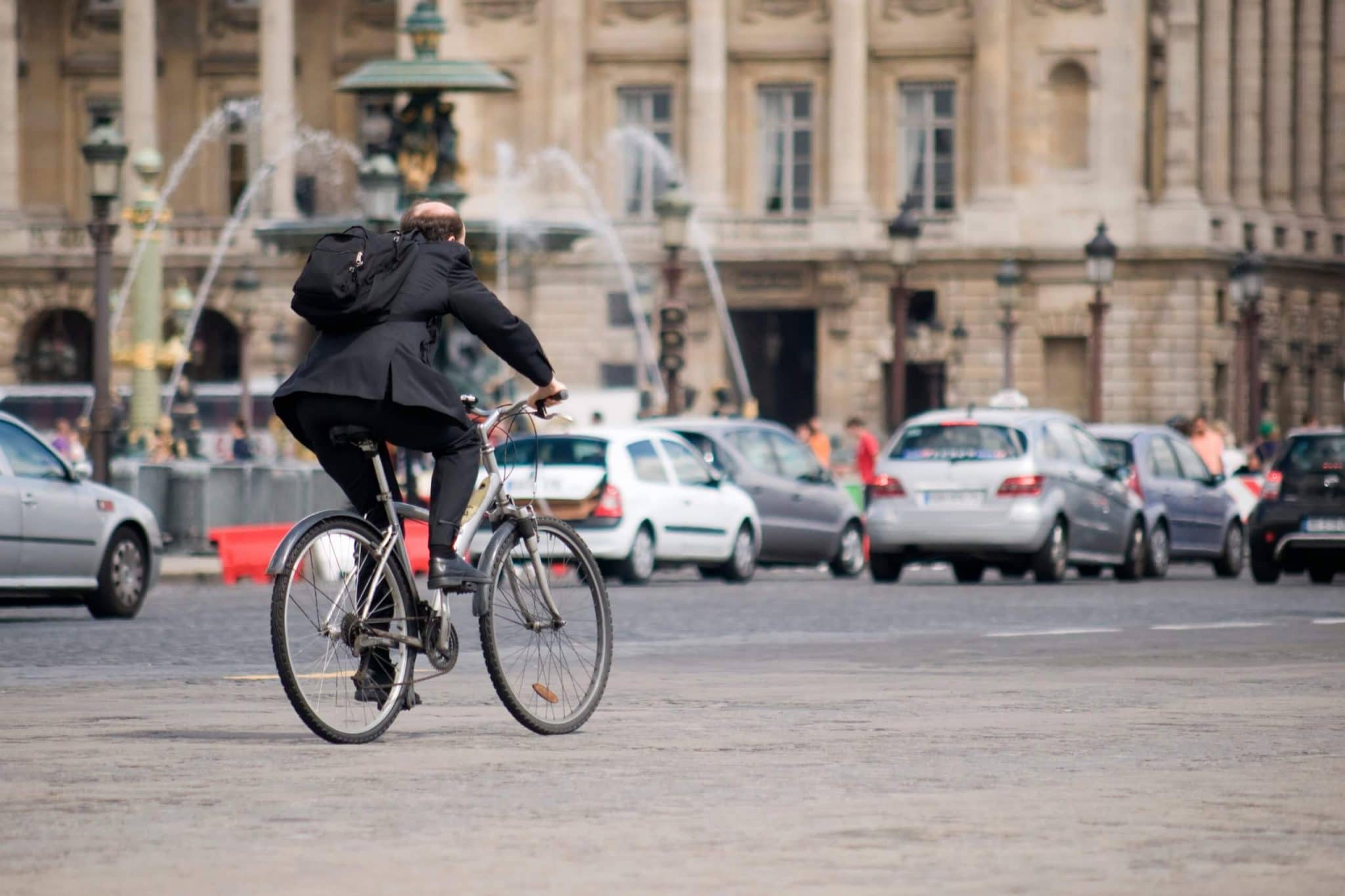 cycliste, place de la Concorde, Paris