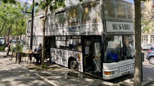 Direction le Bus Abris, l’accueil de jour de l’association les Enfants du Canal