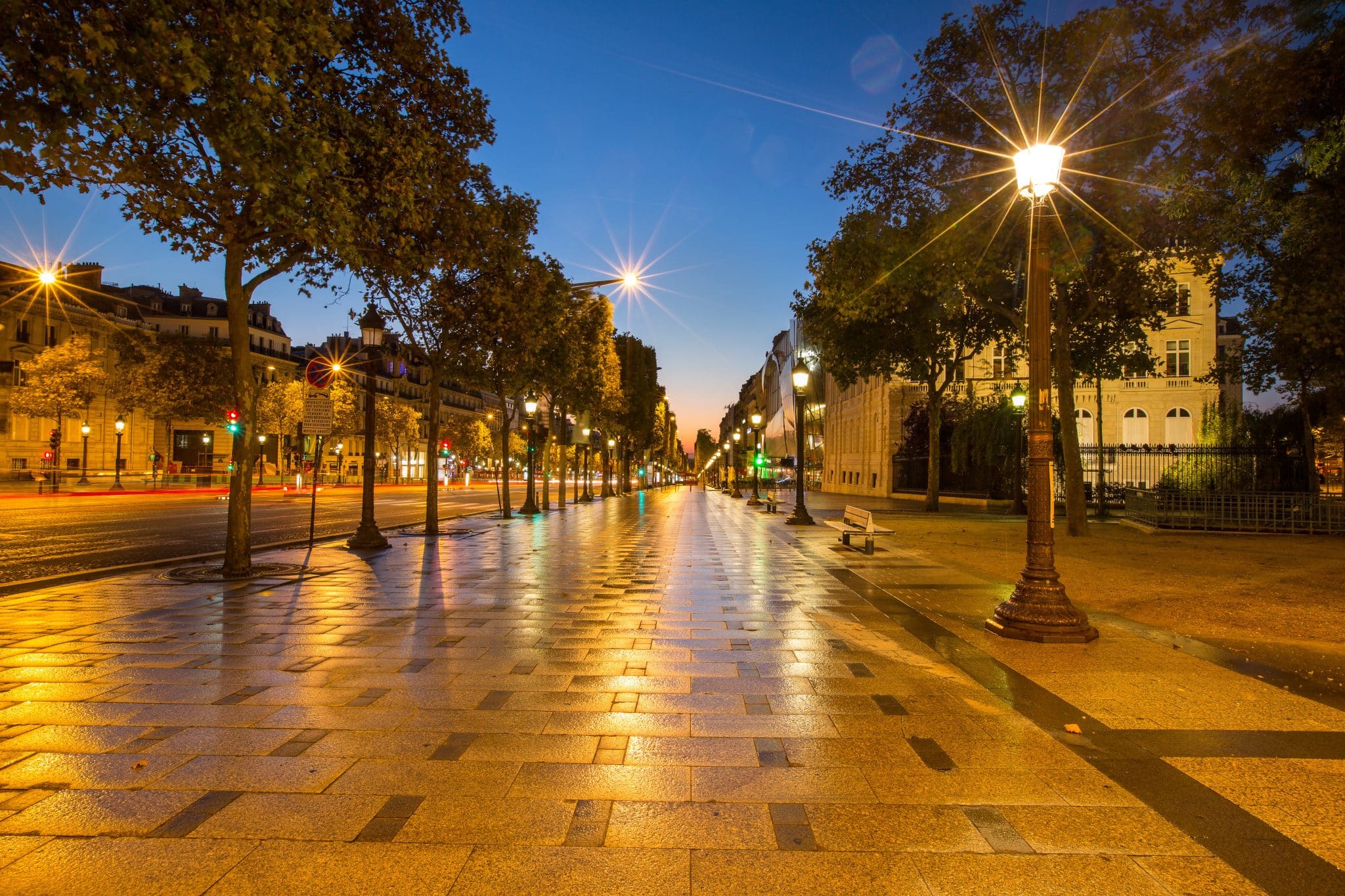 Avenue des Champs-Élysées PARIS