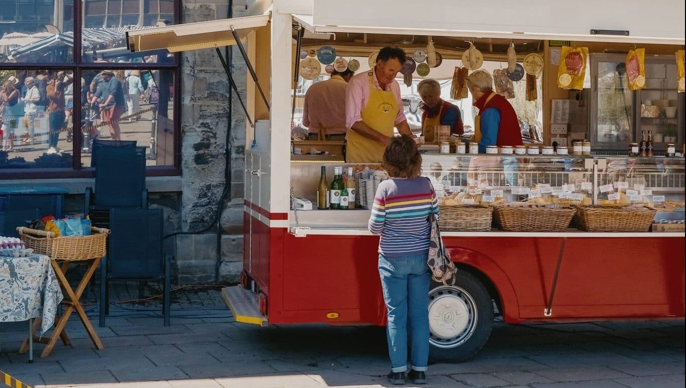 Le food truck s'installe désormais devant les entreprises