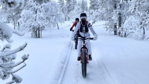 Défi D'Elles en Laponie pour un raid mixte et solidaire.