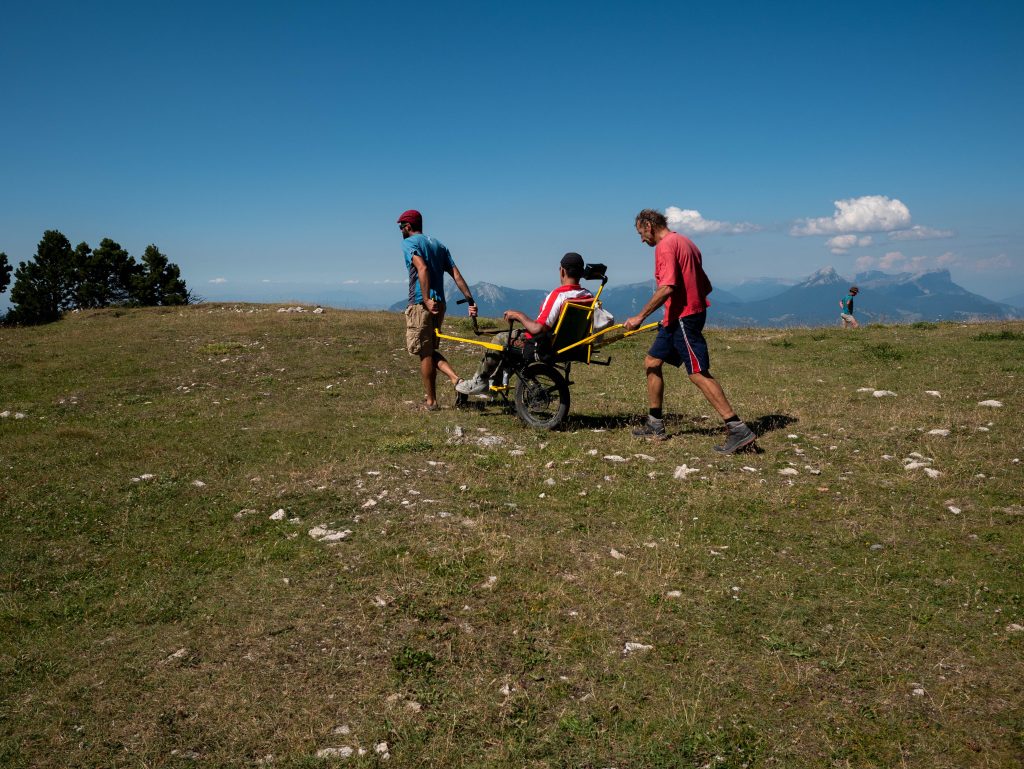 Randonner malgré son handicap ? C’est possible avec Handi Cap Evasion